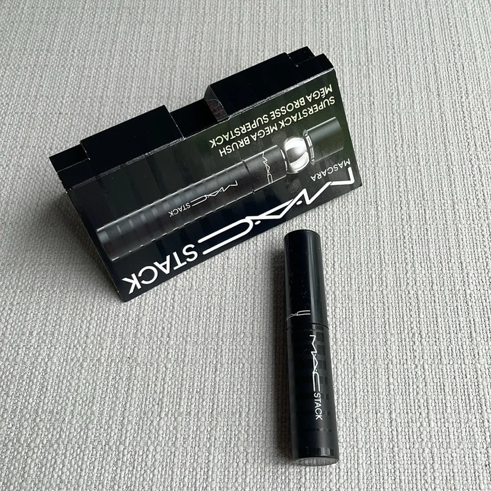 M·A·CSTACK superstack mega brush MASCARA 3ml mini sized